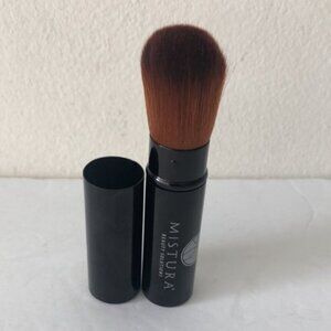 Mistura Beauty Solution Retractable Kabuki Brush for powder, bronzer, or blush